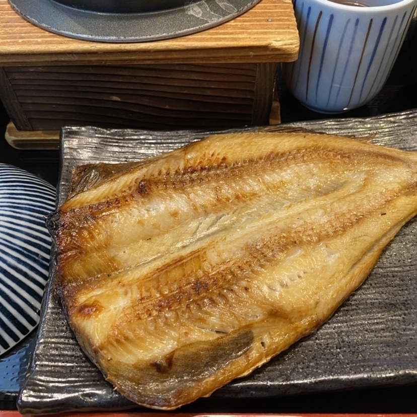 鮭のハラスやホッケの開き！焼き魚の定食がおいしいお店３軒
