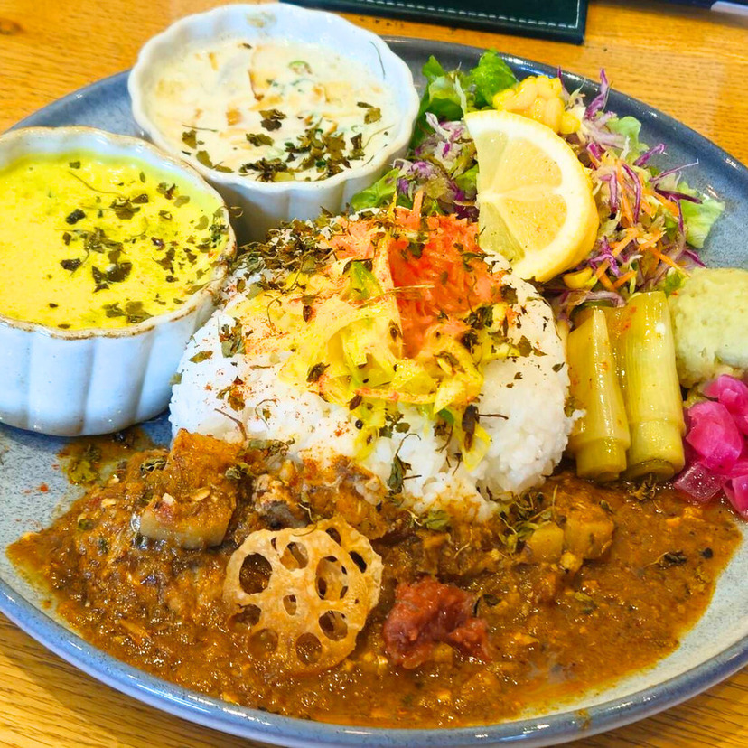 贅沢カレーと具沢山グラタン！旭川から東旭川へランチドライブ