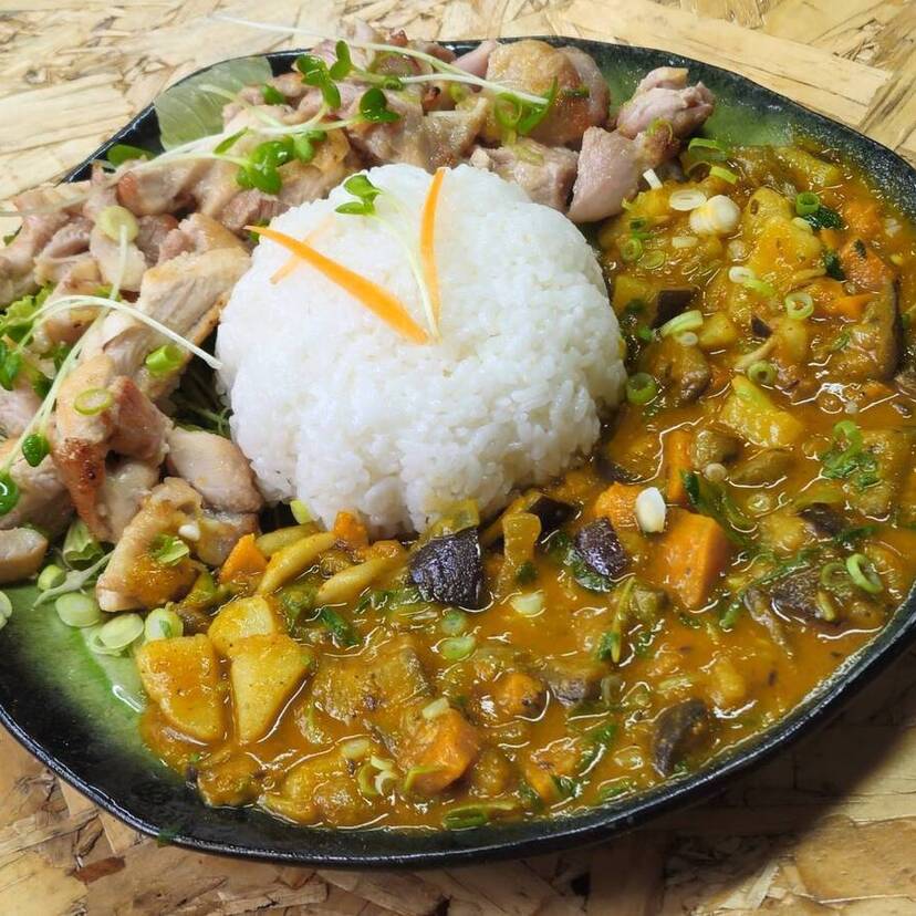 【旭川市中心部】ネパール&シンガポールの本格アジア料理が食べられるお店