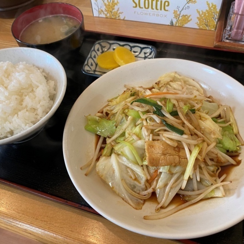好きなおかずを選べるオリジナルの定食も！定食のおいしいお店３軒