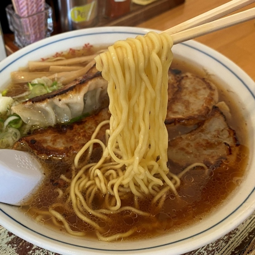 基本の旭川しょうゆラーメンとはひと味もふた味も違う3杯