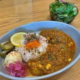 ごはんがおいしい農家さんのカレーや店主こだわりのルーカレー