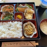障がいのある方たちが元気に働く喫茶店やカフェでランチ