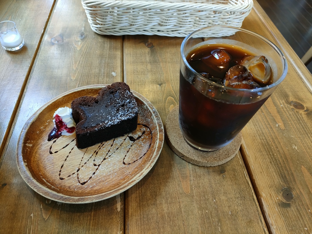 旭川で楽しむ！絶品ガトーショコラとコーヒーのペアリング