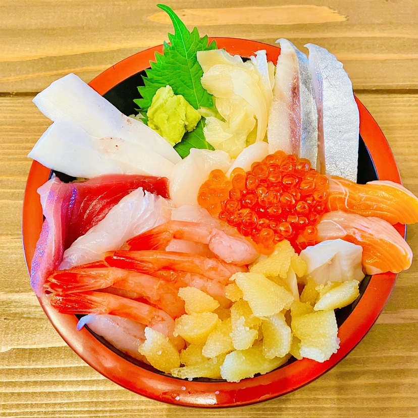 【増毛町】鮮度コスパ最強！数量限定の海鮮丼＆北海道最北の国稀酒造ジェラート2選！