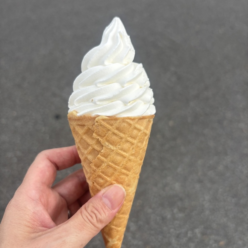あなたはどれ派？コンビニ３社のソフト食べ比べ