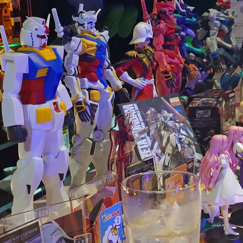 さんろくに個性が光る新店バー2軒！日本最北のガンダムバーと喫茶BARを巡ってみた【旭川市】