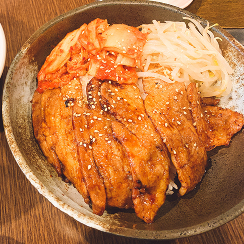 お昼もしっかりお肉を食べたい!旭川の豚丼ランチ3選!