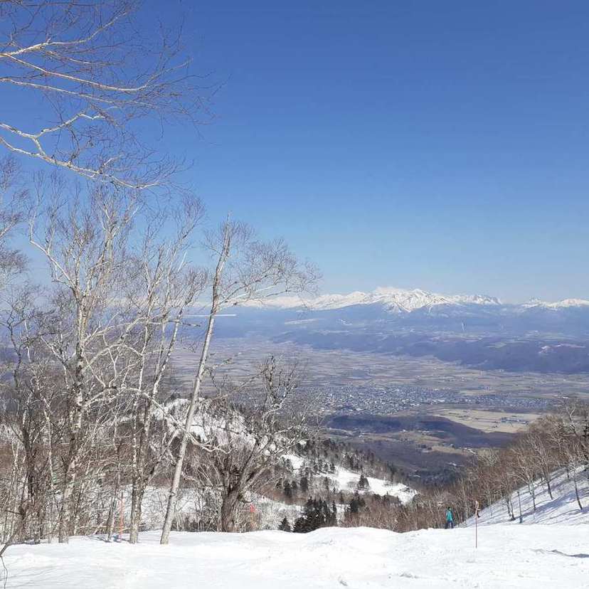 【衝撃】まだ滑れるの⁉︎　富良野で春スキー、そしてラーメン
