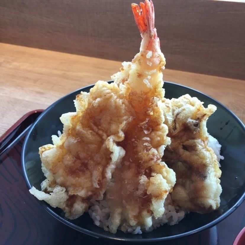 Delicious Tendon from Soba Restaurants you can eat at Asahikawa’s main public transport stations.