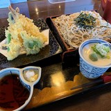 冷たいお蕎麦とサクサクの天ぷらって相性が抜群！旭川のおすすめ3選