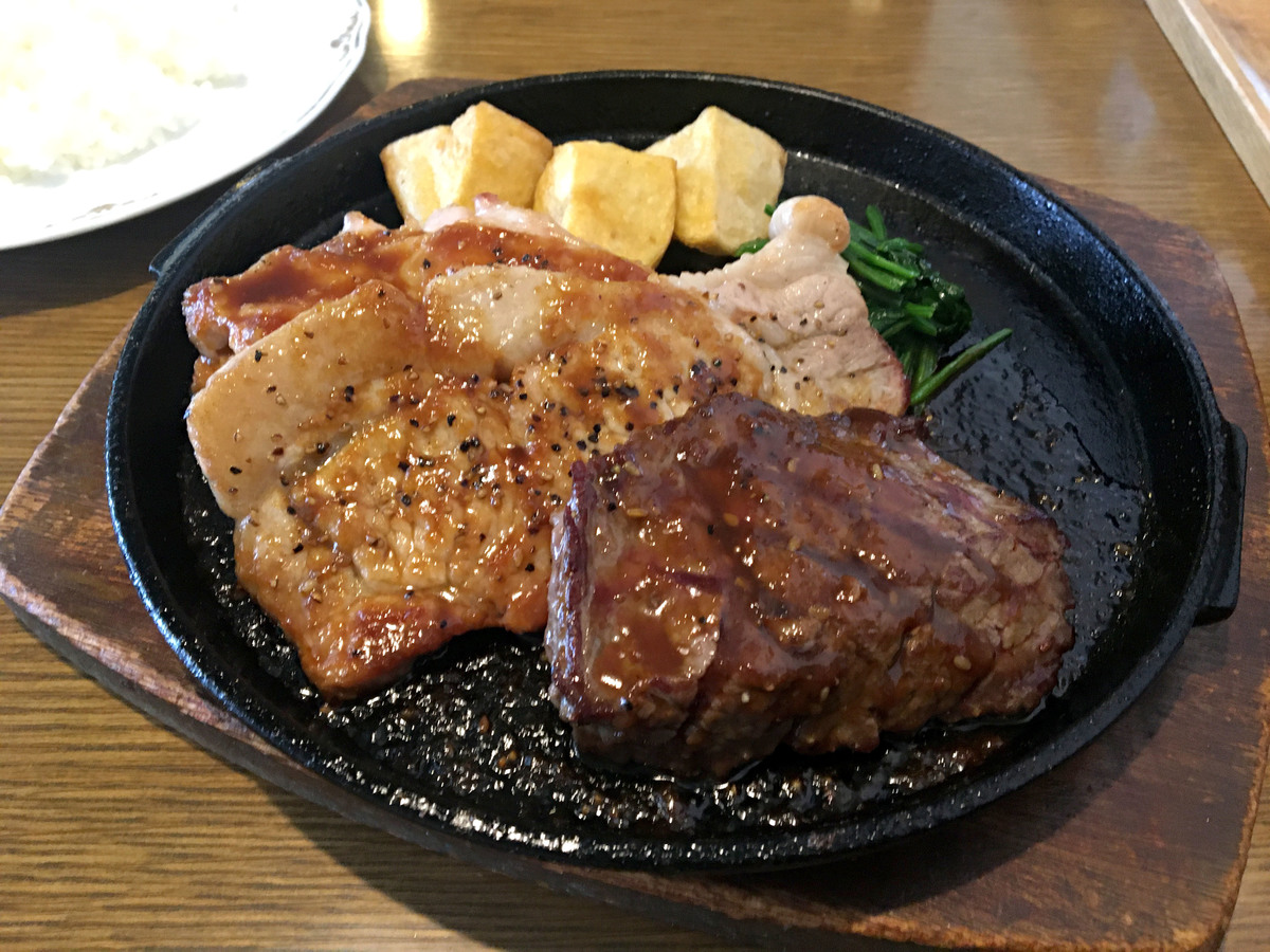 肉 料理 プチ ハウス