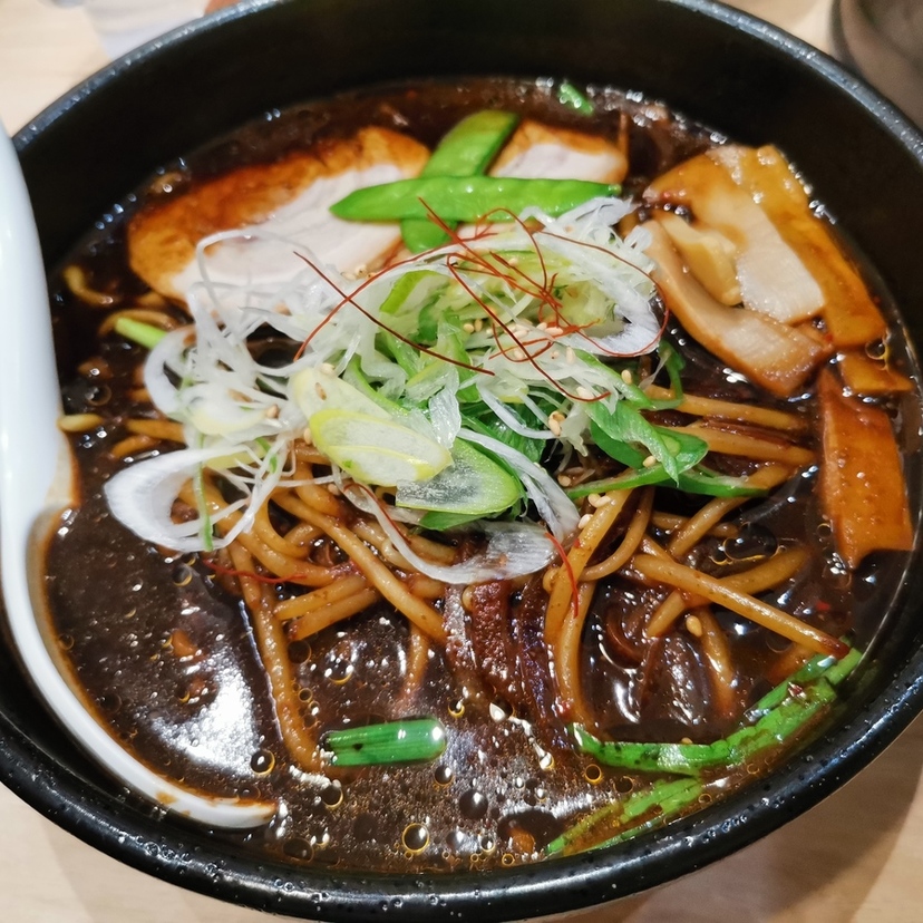 【旭川市】寒い日は温かい麺！濃厚なラーメン2選！