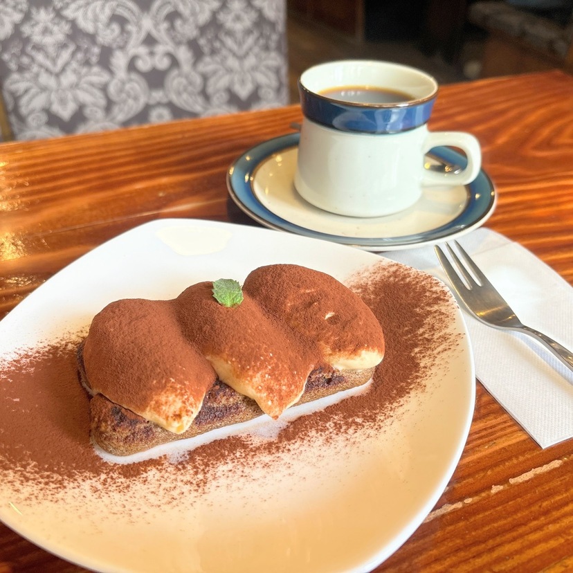 レトロなお店のケーキでほっこり。秋時間を楽しめる老舗喫茶店