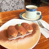 レトロなお店のケーキでほっこり。秋時間を楽しめる老舗喫茶店