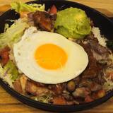 熱々の鉄板で最後まで美味しい平日ランチ限定メニュー