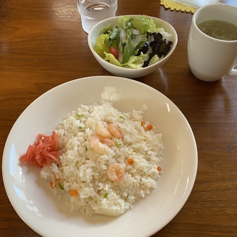 喫茶店やカフェの定番！エビピラフやハンバーグがおいしいお店